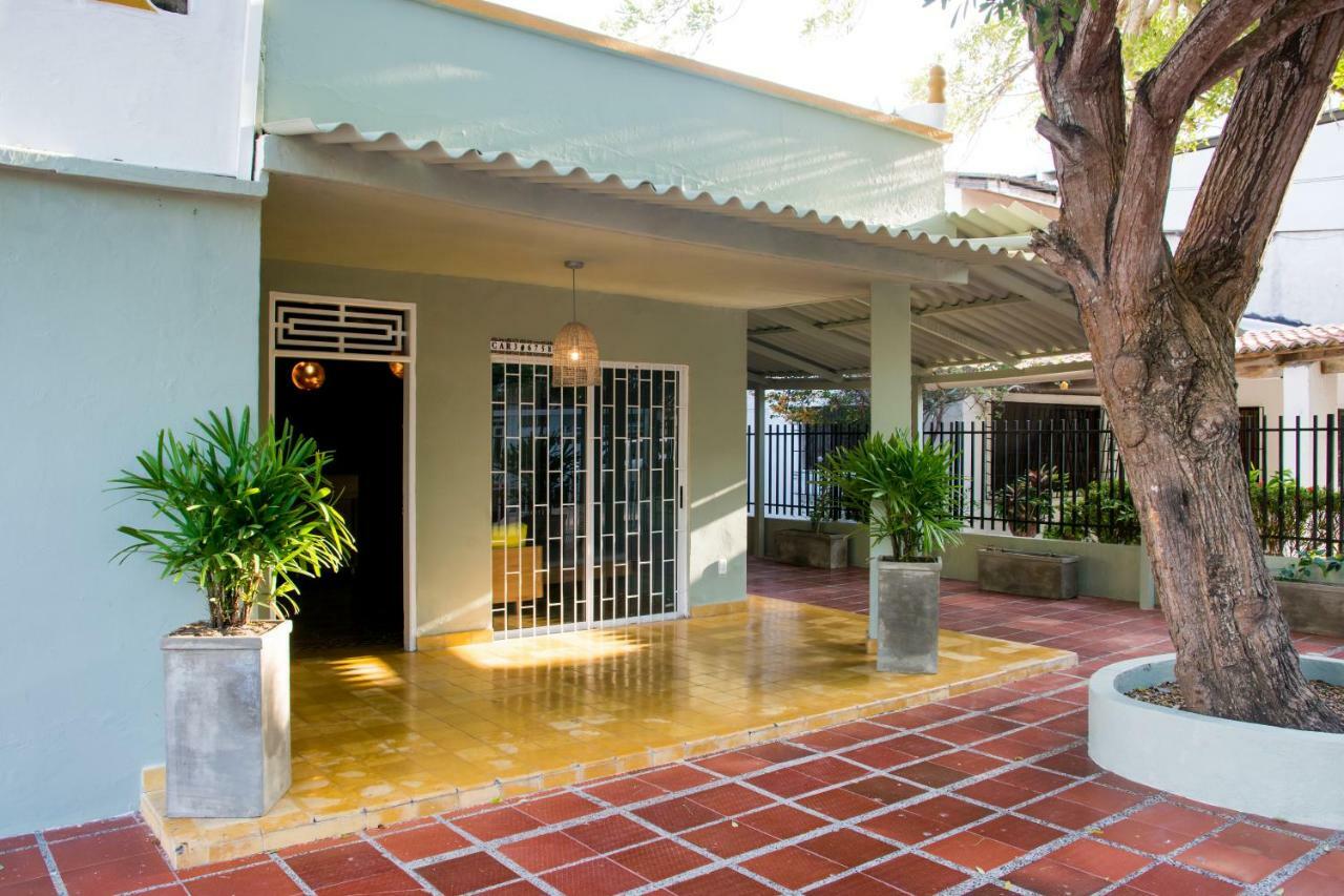 Tortugas Bed & Breakfast 2*